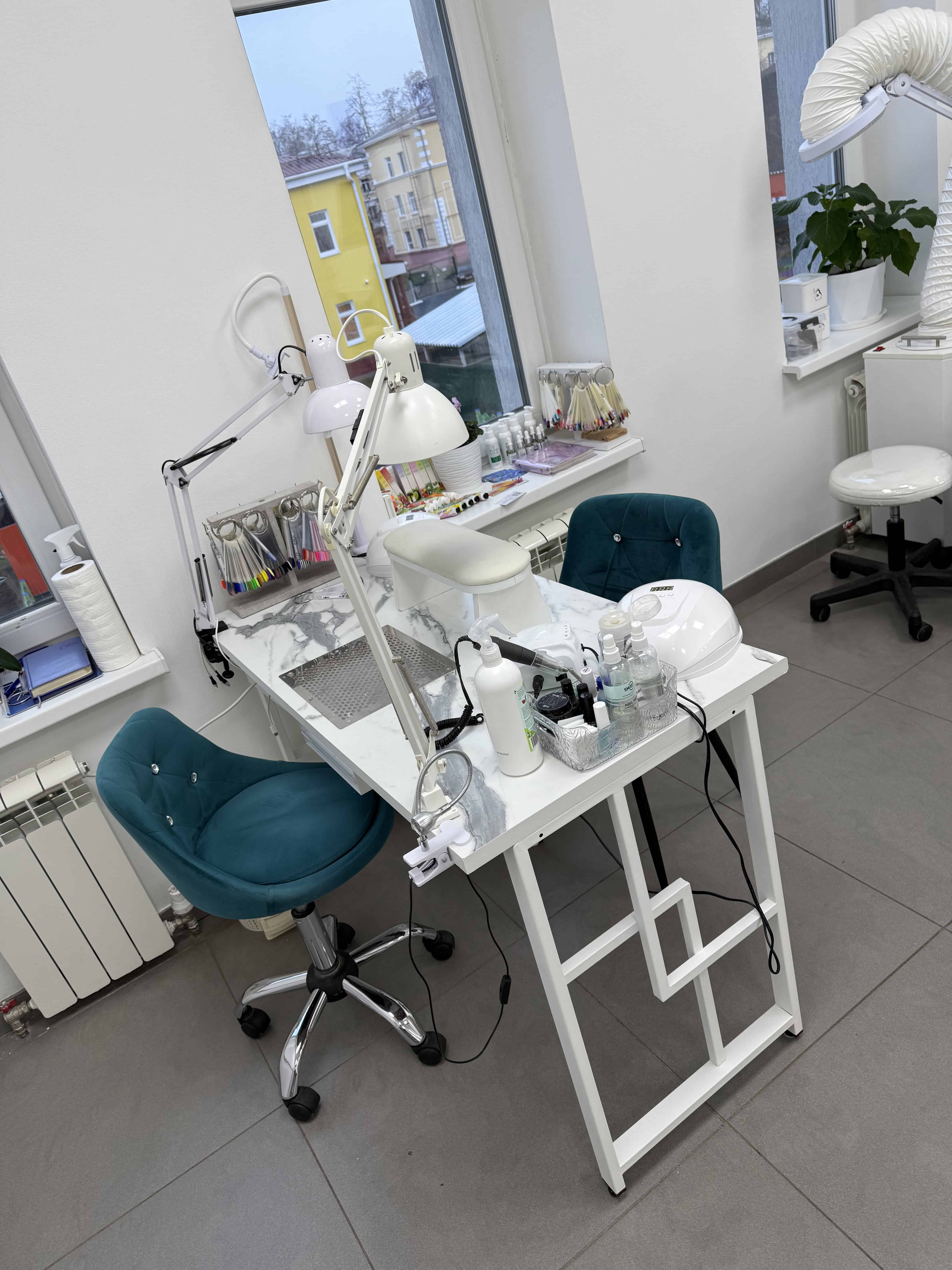 Маникюрная студия Екатерины Силиной, профессиональный уход за ногтями и дизайн ногтей.